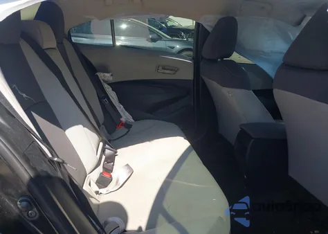 2022 Toyota Corolla Le z USA, uszkodzony, nr VIN 5YFEPMAE9NP381623